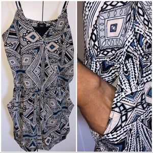 💙2/$20 romper with pockets